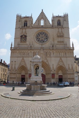 Кафедральный собор Сен Жак