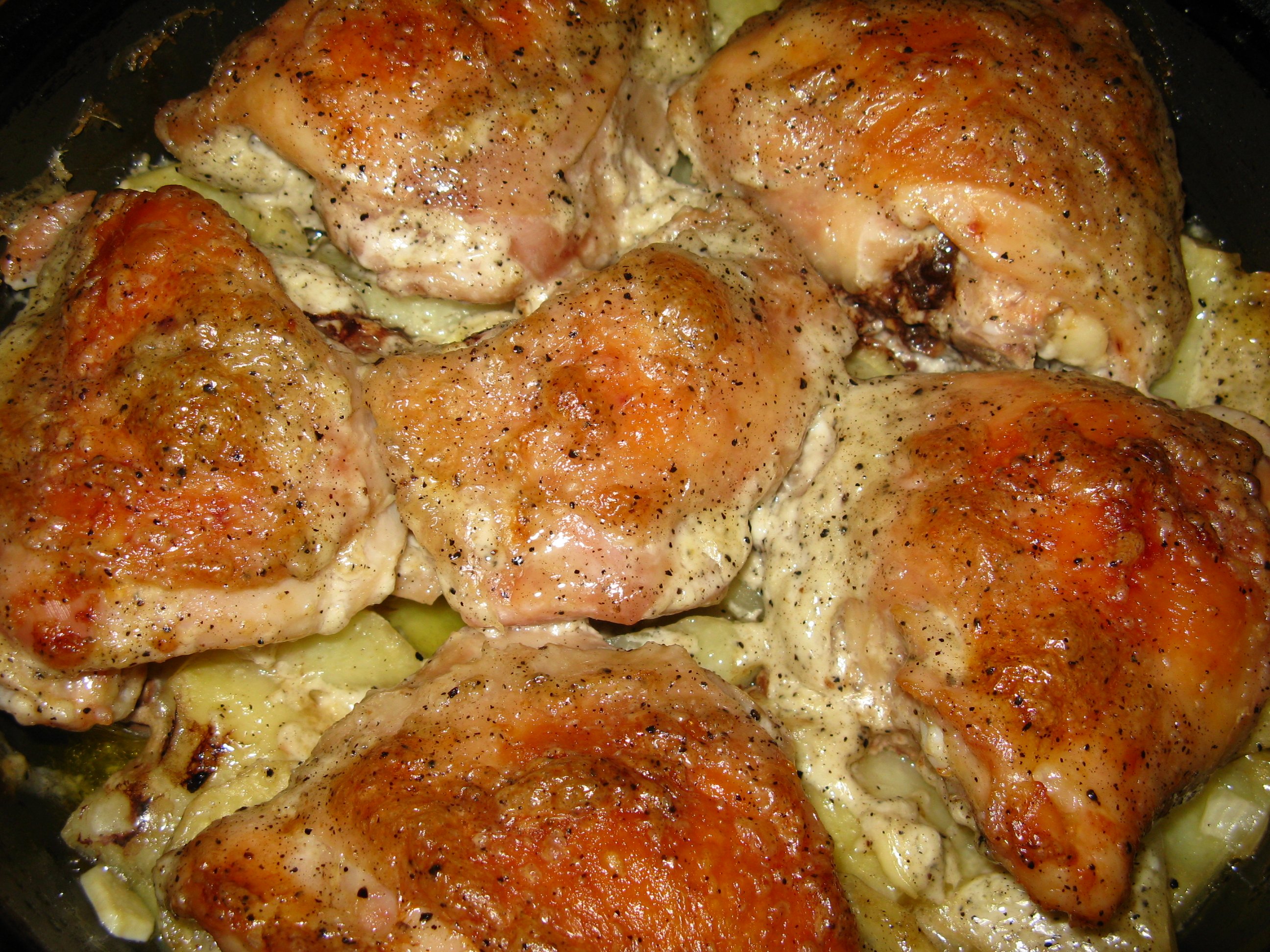 Бедрышки куриные на сковороде