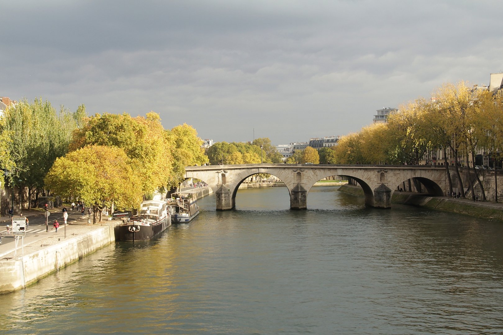 Мост через сену в париже. Мост Мари (Pont Marie) Париж. Париж сена мосты. Мост Руаяль – Королевский мост (Pont Royal). Мост Руаяль мосты Парижа.