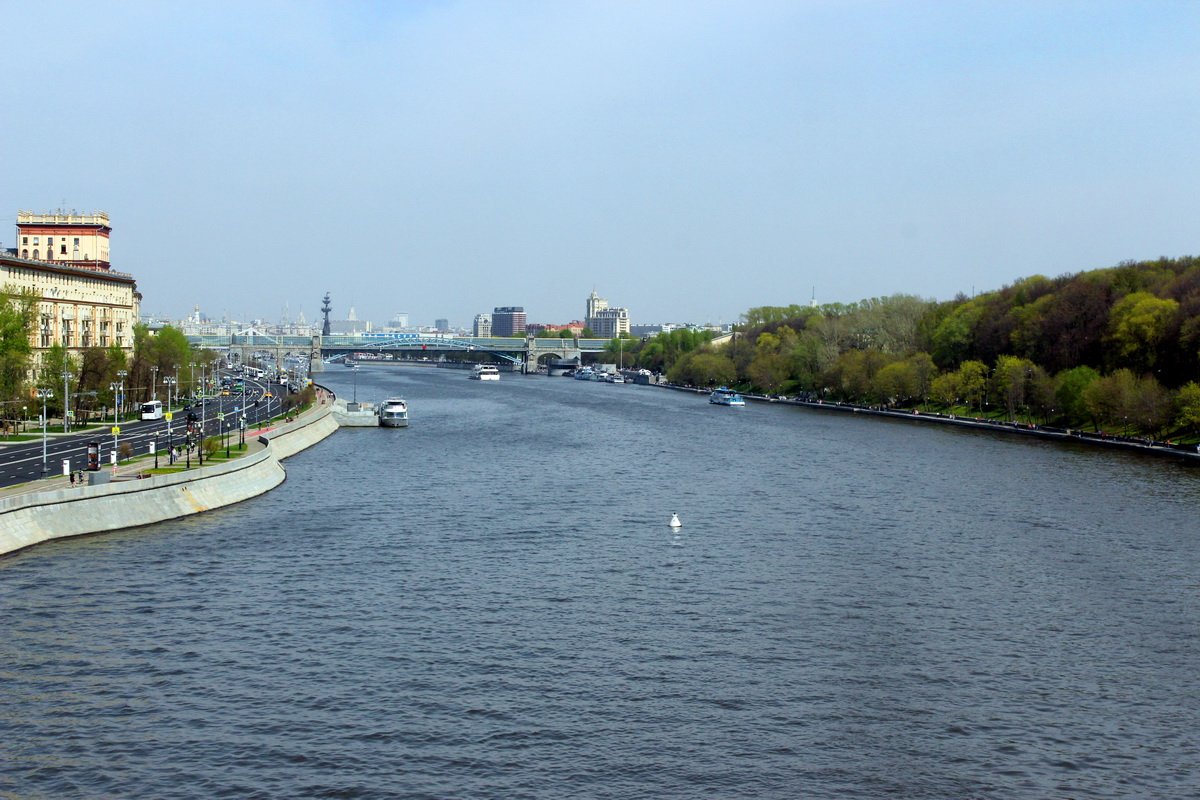 Бывшие реки москвы. Дельта Москвы реки. Начало Москвы реки. Москва река изгиб. Дунина Москва река.